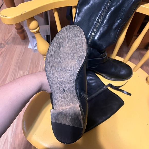 Black Leather Knee-High Boots - Picture 6 of 8